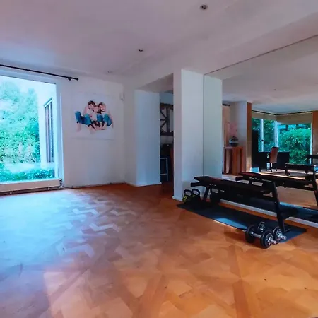 Ferienhaus Exclusieve Met Luxe Faciliteiten Aerdenhout